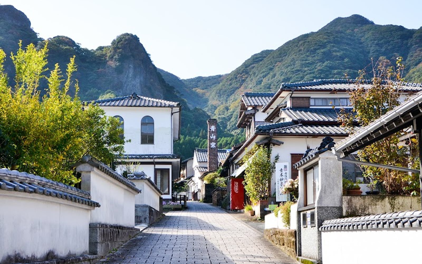 Secret kiln village of Okawachiyama beneath rocky hills